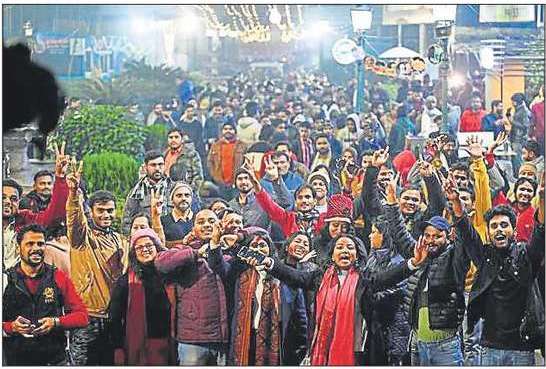 Lucknowites Celebrated New Year’s Eve img 2