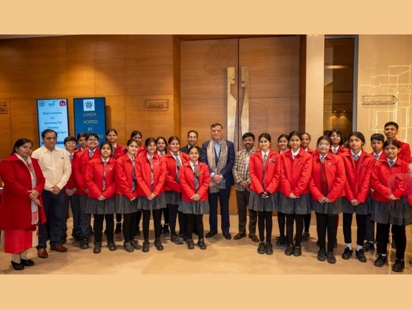 Shri Mahana Performs Ram Stuti Atlegislators Meet img 1