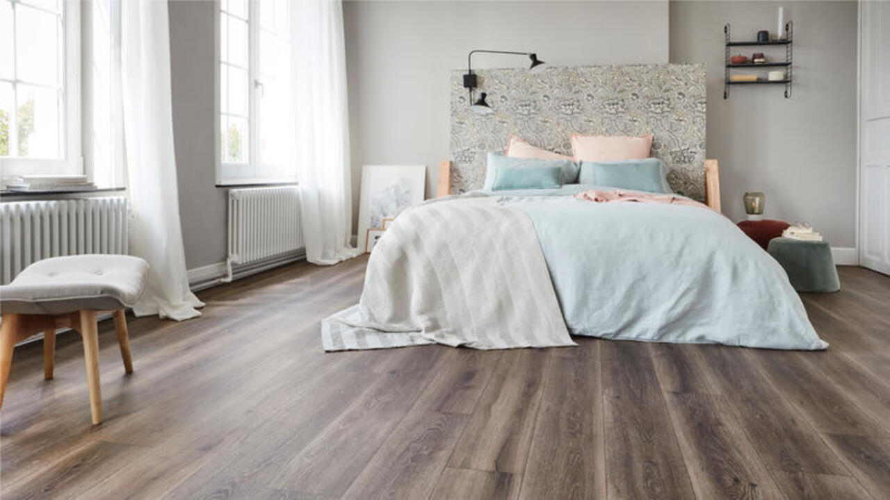 Choosing the Right Wooden Flooring for Bedrooms: A Complete Guide