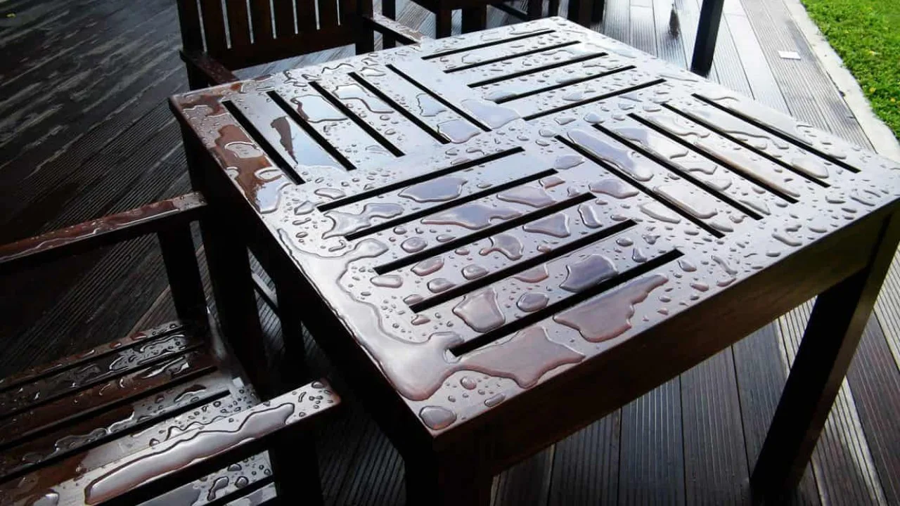 The Benefits of Using Weatherproof Wood for Garden Furniture