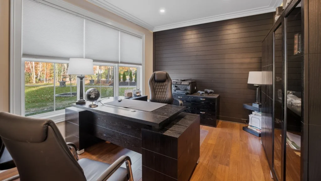 Top 5 Wall Treatments for a Professional Home Office img