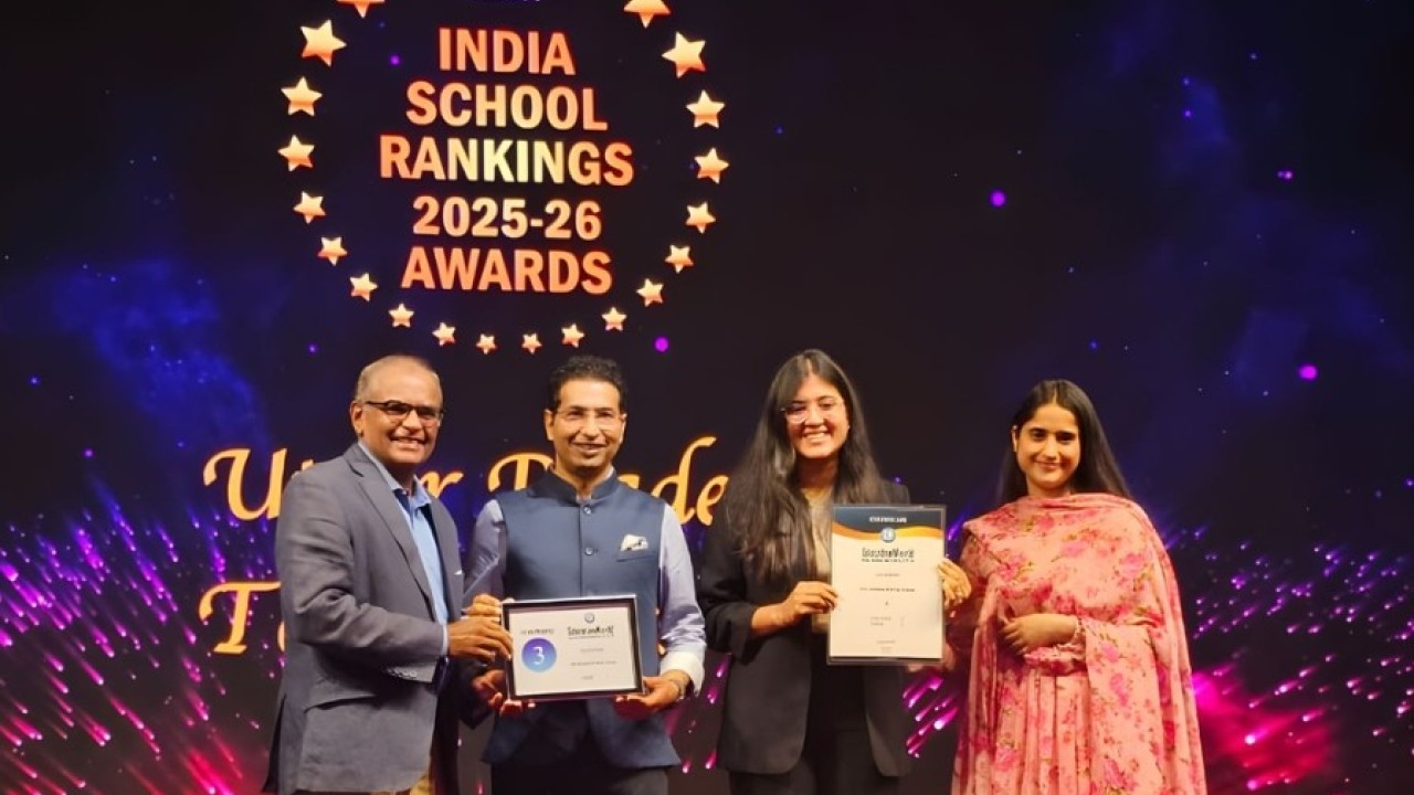 Chairman Sarvesh Goel Honoured with Udyami Ratna Award and CBSE Ranking Award img